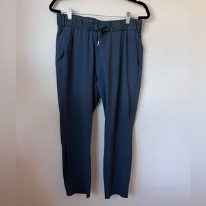 Women’s Lululemon On The Fly Pant Navy